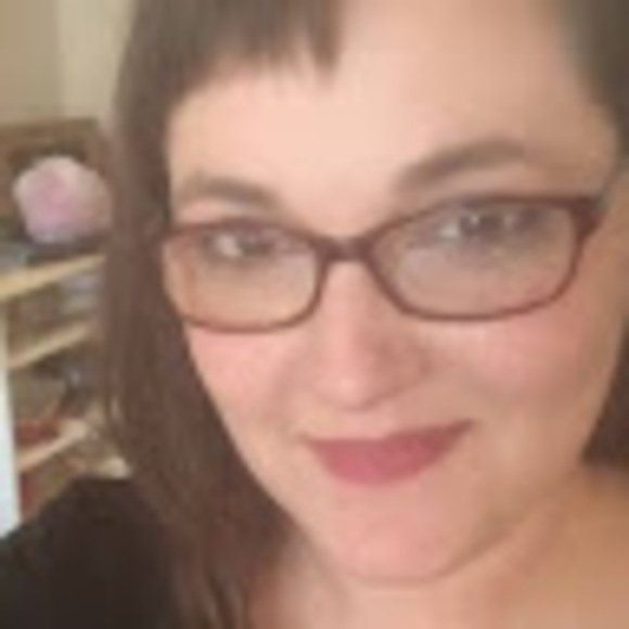 Meet your Posher, Megan - Picture 1 of 1